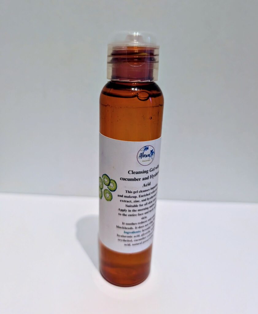 Hydrating & Soothing Gel Cleanser with Cucumber Extract & Hyaluronic Acid