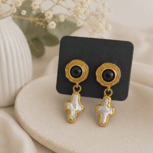 Onyx&Pearl Earrings