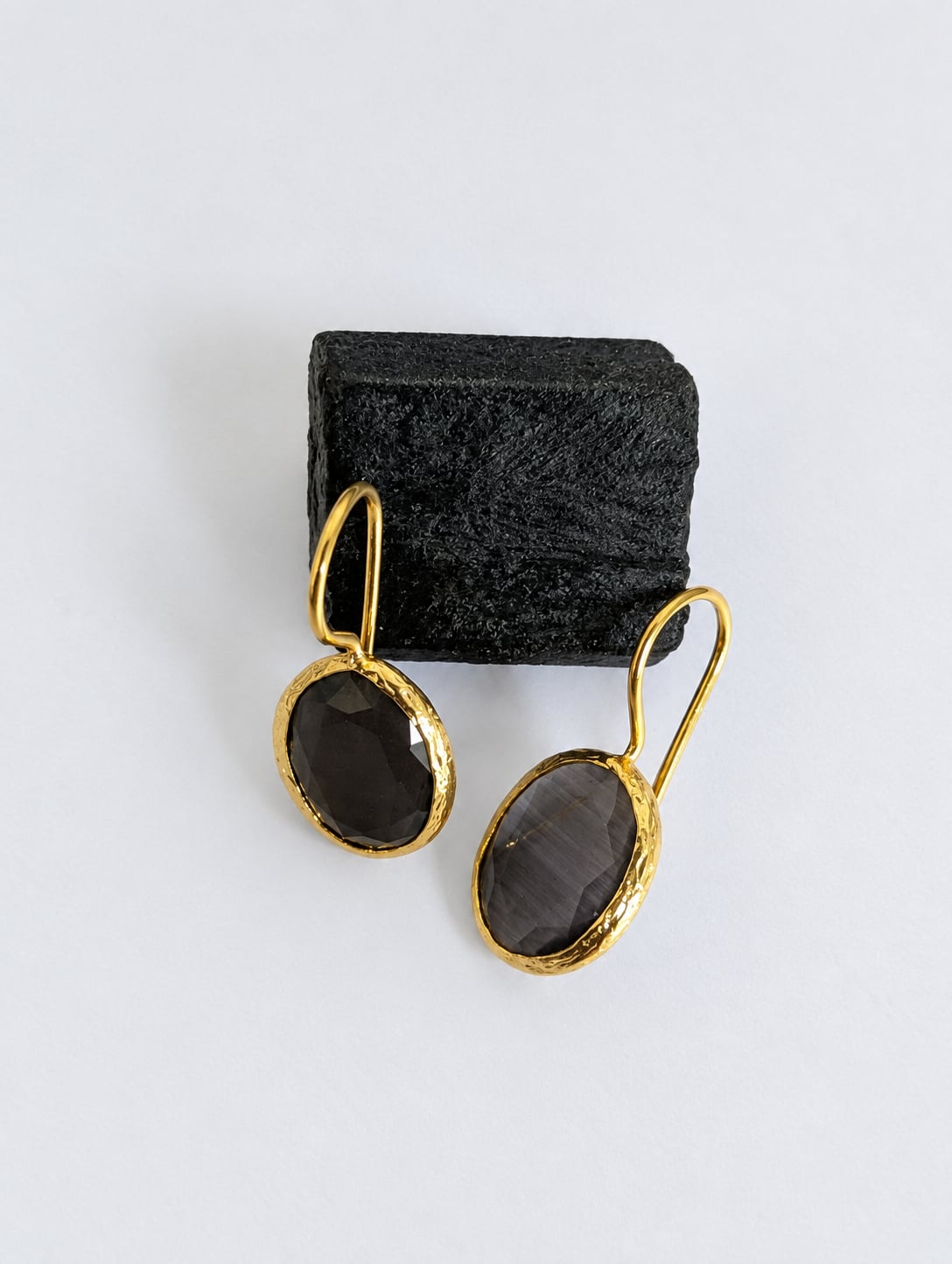 Smoky Quartz Earrings – Grounding, Protection & Elegance
